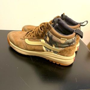 VANS — UltraRange Hi DL MTE
